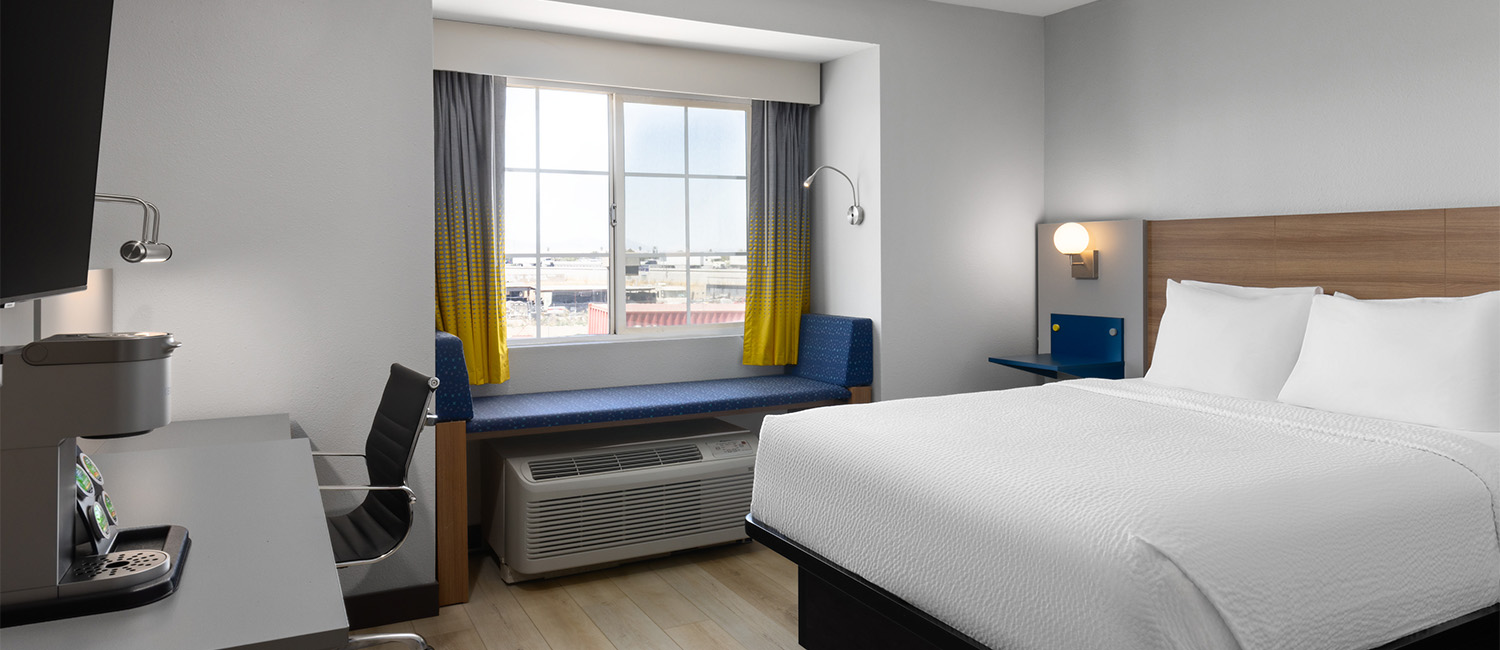 ENJOY SPACIOUS GUEST ROOMS WITH AMPLE AMENITIES